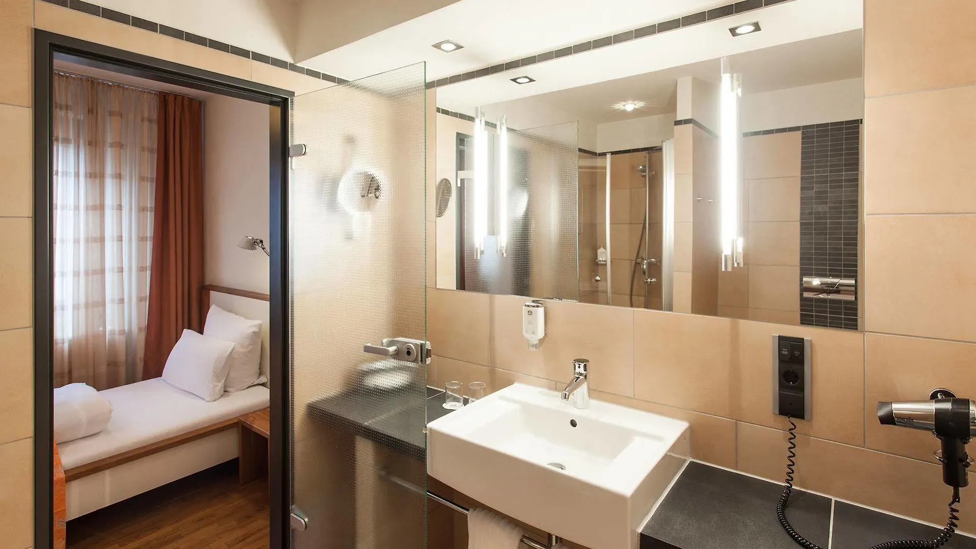 *** Hotel Centro Domicil 31 Apartments BRE Germania